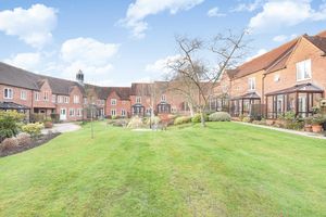 Islescourt- click for photo gallery